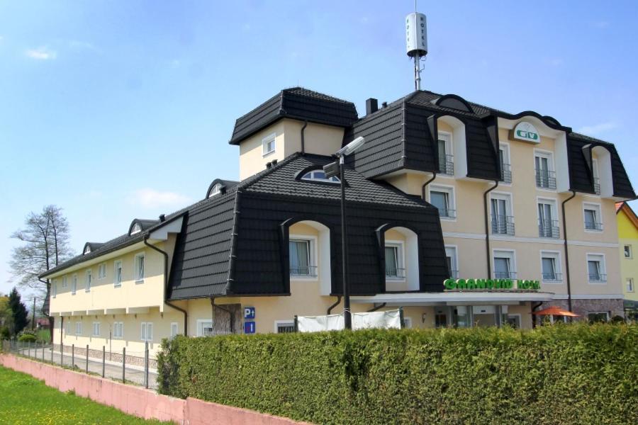 Grandvid Hotel Skofljica Екстер'єр фото
