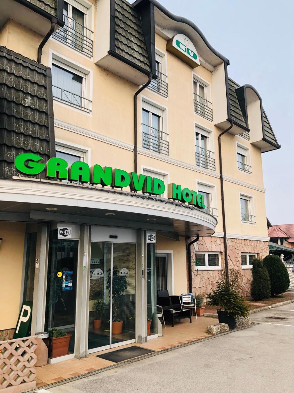 Grandvid Hotel Skofljica Екстер'єр фото